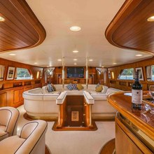 Infinium Yacht 
