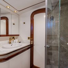 Spirit L Yacht 