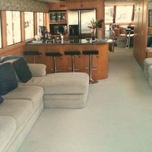 Zia Yacht 