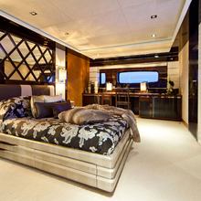 Seven S Yacht Master Stateroom