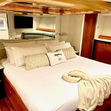 Chaser Yacht 