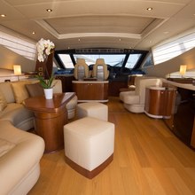 Tiuna Yacht 
