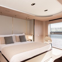 Chillin' Yacht 