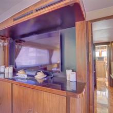 Deal Flow Yacht 
