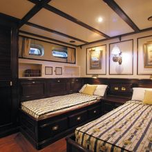 Providence Yacht Twin Stateroom