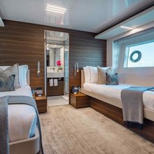 Eros Yacht 