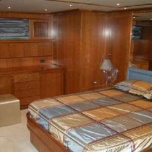 Royal Life Yacht 