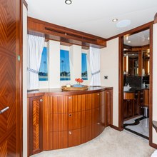 Phantom Yacht 