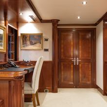 Sanibella Yacht 
