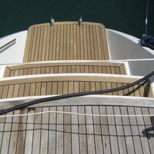 Delphine Yacht 