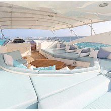 YCM 105 Yacht 