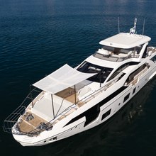 Chillin' Yacht 