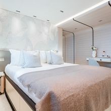 M Yacht 