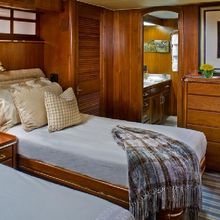 Serenity Yacht 