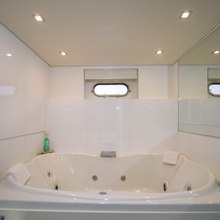 Sans Souci V Yacht 