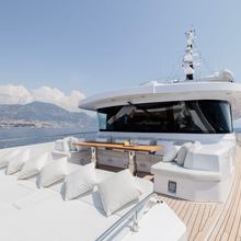 Elza Yacht 