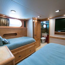 Aurora Yacht 