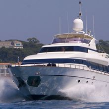 Manara Yacht 