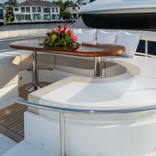 Iridescence Yacht 