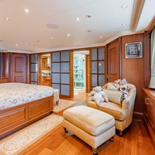Cynthia Yacht 