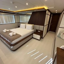 By C.F. Yacht 