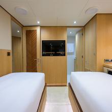 Aqua Life Yacht 