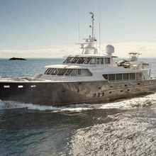 Black Pearl Yacht 