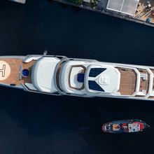 Valor Yacht 