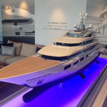 Lyra Yacht 