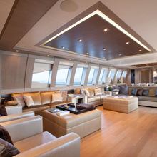 Defiant Yacht Saloon