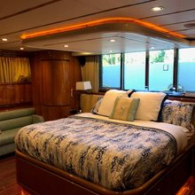 Tortuga Yacht 