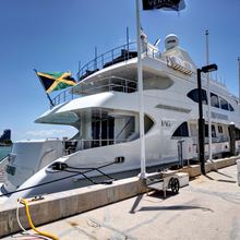 Silent World Yacht 