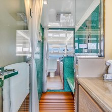 Seaduction Yacht 