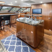 Aurora Yacht 