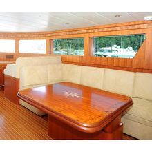 Luna Yacht 