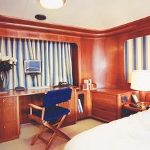 Blue Gold Yacht Guest Stateroom - Seating