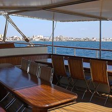 Adornate Yacht Exterior Dining