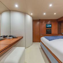 At Last Yacht 