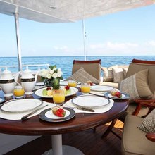 Illusions Yacht 