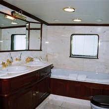 Spica Yacht 