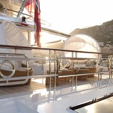 Ludzie Yacht Deck Shot