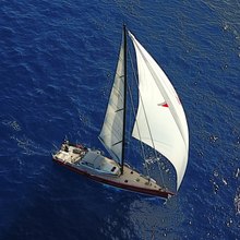 Red Carpet Yacht 