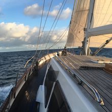 Yonder Star Yacht 