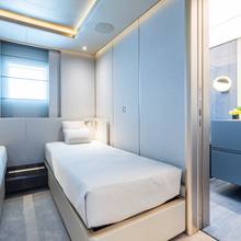 Navis Yacht 