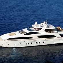 Infinity Yacht Profile