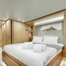 Therapy Yacht 