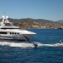 Seven S Yacht Jet Skis