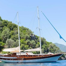 Azra Deniz Yacht 