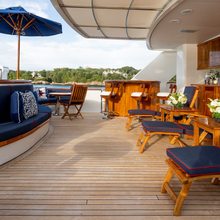 Moon River Yacht 