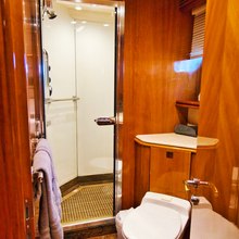 YCM 105 Yacht 